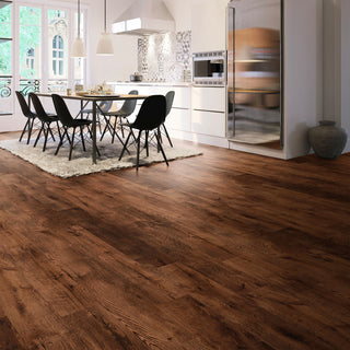 SMUGGLRS COVE OAK K281 PISO LAMINADO ESPESOR 7MM, EMPAQUE 10 TABLAS MEDIDA 1285 X 192 X 7MM CAJA 2.47 M2 INNOVATION