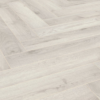 CHANTILLY OAK PISO LAMINADO 5953 ESPESOR 8MM, EMPAQUE 11 TABLAS, MEDIDA 630 X 126 X 8MM CAJA 0.87 M2 HERRINGBONE