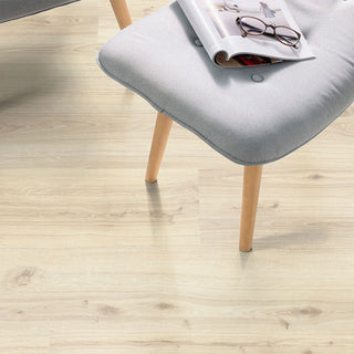 ROBLE WESTERN CLARO EPL026 ESPESOR 10MM, EMPAQUE 7 TABLAS, MEDIDA 1292 X 135 X 10MM CAJA 1.22 NEW STRETTO EGGER