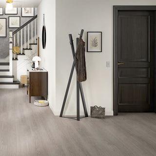 GREY BARONIA OAK EL2135 PISO LAMINADO ESPESOR 8MM, EMPAQUE 8 TABLAS, MEDIDA 1292 X 135 X 8MM STRETTO EGGER II