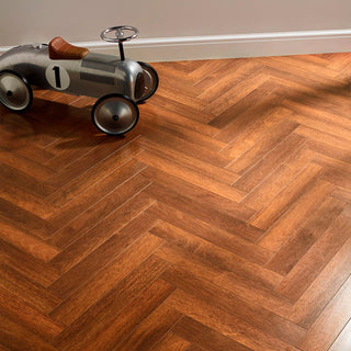 MERBAU BROWN PISO LAMINADO ESPESOR 8MM, EMPAQUE 24 TABLAS, MEDIDA 504 X 84 X 8MM CAJA 2.04 M2 CHATEAU