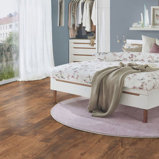 SMUGGLRS COVE OAK K281 PISO LAMINADO ESPESOR 7MM, EMPAQUE 10 TABLAS MEDIDA 1285 X 192 X 7MM CAJA 2.47 M2 INNOVATION