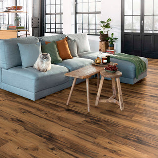 LIGHT HUNTON OAK EL2032 PISO LAMINADO ESPESOR 8MM, EMPAQUE 8 TABLAS, MEDIDA 1292 X 135 X 8MM STRETTO EGGER II