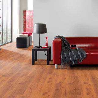 HIGHLAND OAK 709 PISO LAMINADO ESPESOR 7MM, EMPAQUE 10 TABLAS MEDIDA 1285 X 192 X 7MM CAJA 2.47 M2 INNOVATION