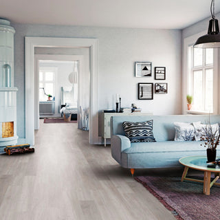ROCKFORD OAK 5946 ESPESOR 8MM, EMPAQUE 6 TABLAS, MEDIDA 1285 X 327 X 8MM CAJA 2.52 M2 WIDE BODY