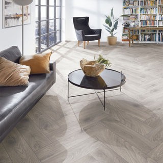 STEELWORKS OAK K287 PISO LAMINADO ESPESOR 10MM, EMPAQUE 9 TABLAS, MEDIDA 628 X 157 X 10MM X-WAY