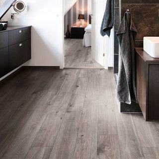 TORNADO OAK PLANK K395 ESPESOR 8MM, EMPAQUE 9 TABLAS, MEDIDA 1285 X 192 X 8MM CAJA 2.22 M2 CASTELLO