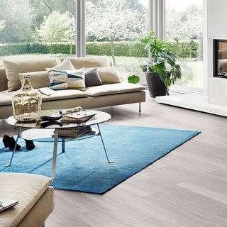 ROCKFORD OAK 5946 ESPESOR 8MM, EMPAQUE 6 TABLAS, MEDIDA 1285 X 327 X 8MM CAJA 2.52 M2 WIDE BODY